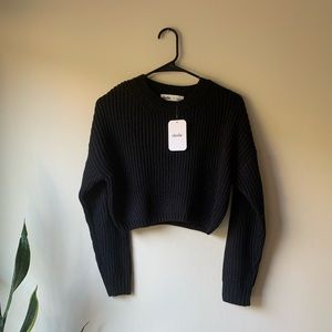 Elodie Black Crewneck Cropped Sweater, size S